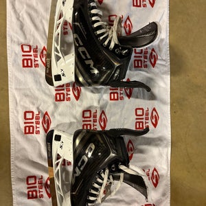 2024 CCM Tacks XF Pro Hockey Skates Regular Width 8.5 (fit2)(Used) with steel