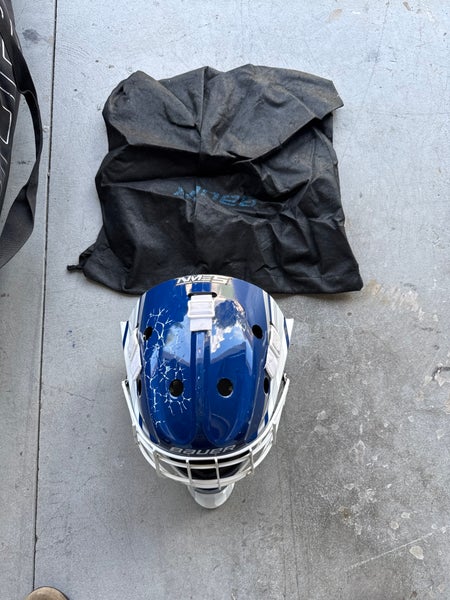 Bauer hockey goalie helmet