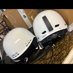 Smith Holt Helmet (New) youth !