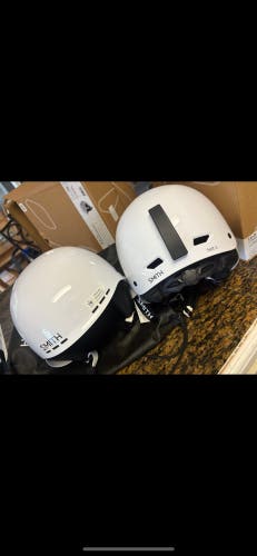 Smith Holt Helmet (New) youth !