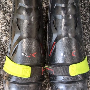Junior Bauer Vapor X2.9 12" Shin Pads (Used)