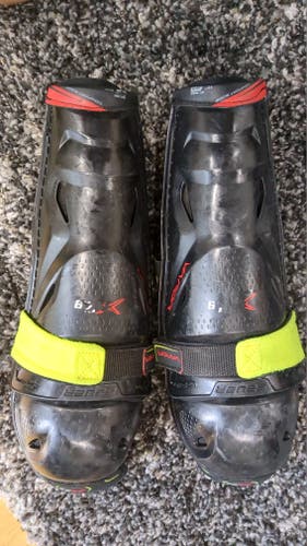 Junior Bauer Vapor X2.9 12" Shin Pads (Used)