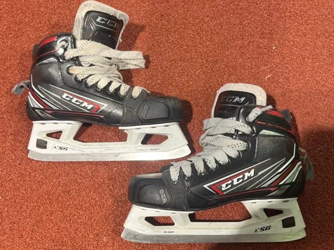CCM Jetspeed FT480 Hockey Goalie Skates | Intermediate 5.5 | Regular