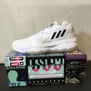 Men's Size M 10.5 (W 11.5) Adidas Shoes (New)