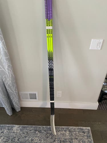 Senior Warrior Alpha LX2 Right Handed Hockey Stick P92 (New)
