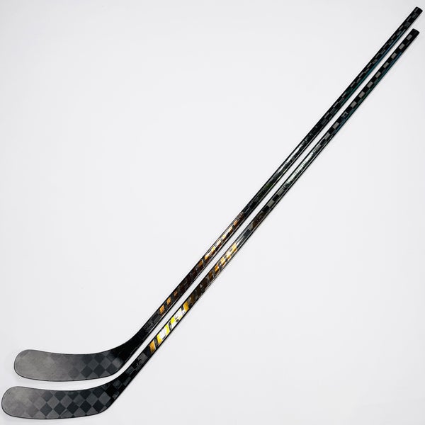 New 2 Pack Warrior Covert QR6 Pro Hockey Stick-RH-90 Flex-P92M-Grip W/ Tactile Corner