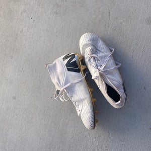 Men's Size M 10.5 (W 11.5)  Cleats (Used)