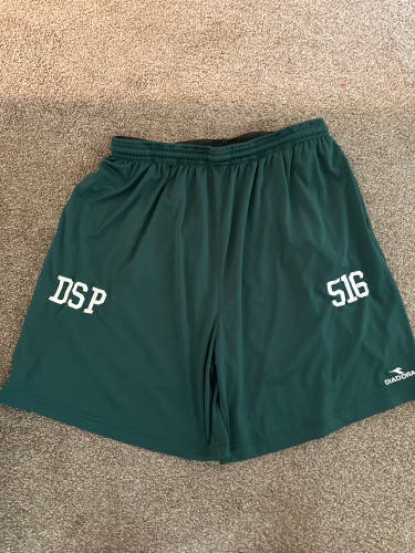 Green Large Men's Diadora Shorts (Used)