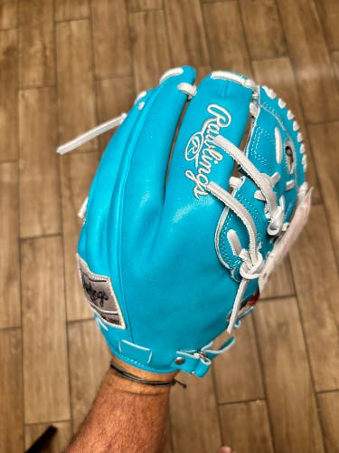 2025 Rawlings RH Pitcher's Heart of the Hide Baseball Glove 11.75" (New)