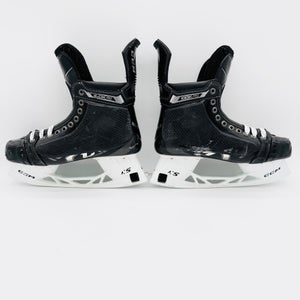 Chris Kunitz Custom CCM 100K Pro Hockey Skates- 8.5 D/A-280