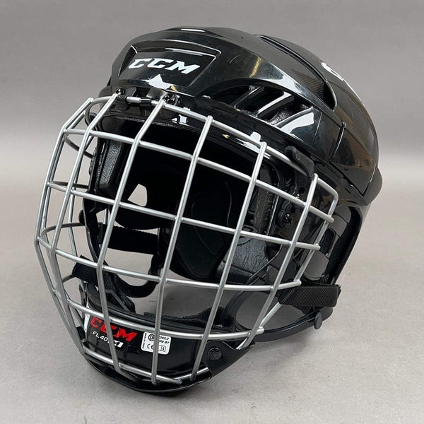 CCM FL40 M Medium 6 7/8" to 7 3/8" Junior Hockey Helmet