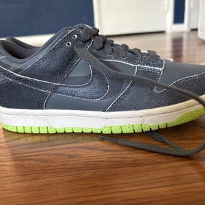 Youth 5Y Nike Dunk Low Shoes (New)