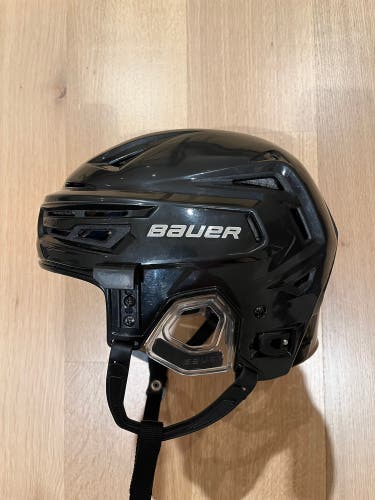Medium Bauer Re-Akt 150 Helmet Black