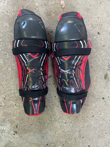 Senior Bauer Vapor X700 15" Shin Pads (Used)