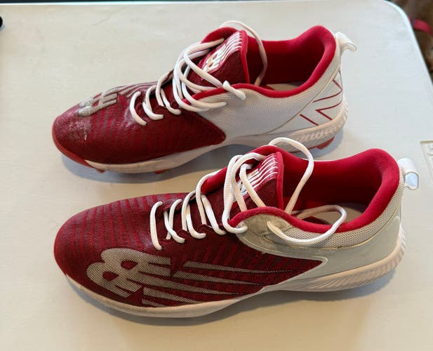 Red/White New Balance molded baseball cleats