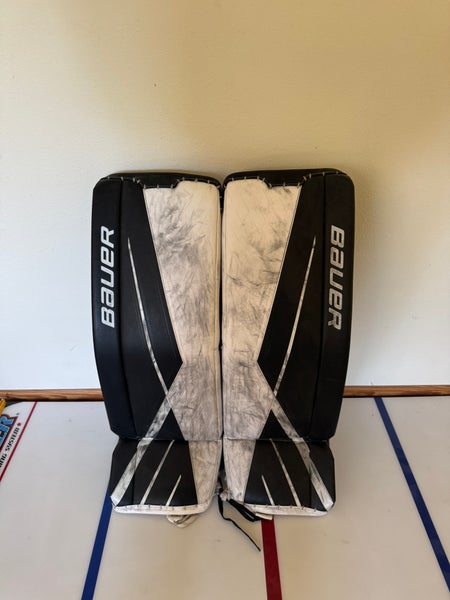 35"  2022 Bauer Supreme 3S Goalie Leg Pads (Used)