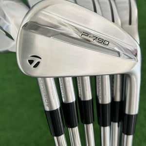 Taylormade P790 25 Forged Iron Set 4-P / KBS Tour Lite Stiff