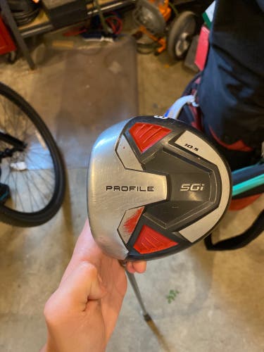 Men’s left handed Wilson Golf Driver
