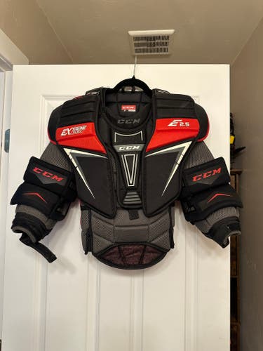 CCM Extreme Flex E2.5 Goalie Chest Protector used in very good conditions