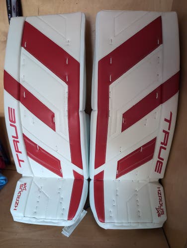 32" True HZRDUS 7X4 Goalie Leg Pads (New)