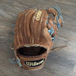 Wilson RH DP15 A2000 Baseball Glove 11.5" (Used)