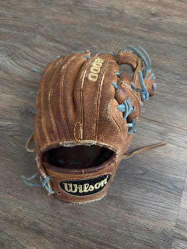 Wilson RH DP15 A2000 Baseball Glove 11.5" (Used)