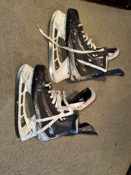 2021 Bauer Vapor Hyperlite Hockey Skates Pro Stock 10.5 (Used)