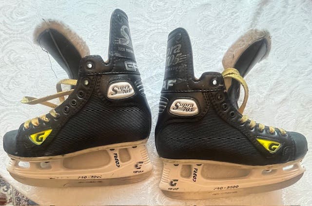 Graf Supra 705 Hockey Skates Narrow Width Size 3.5 (Used)
