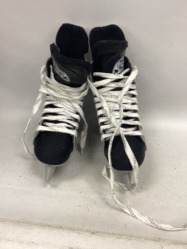 Used Bauer VAPOR AGILITY Junior Hockey Skate Junior 04 11851-S000036481