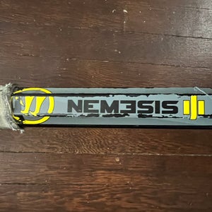 Adult Warrior Nemesis Strung Goalie Head (Used)