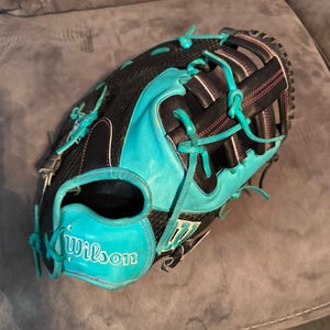 2025 Wilson A2K RH First Base Baseball Glove 12.5" (Used)