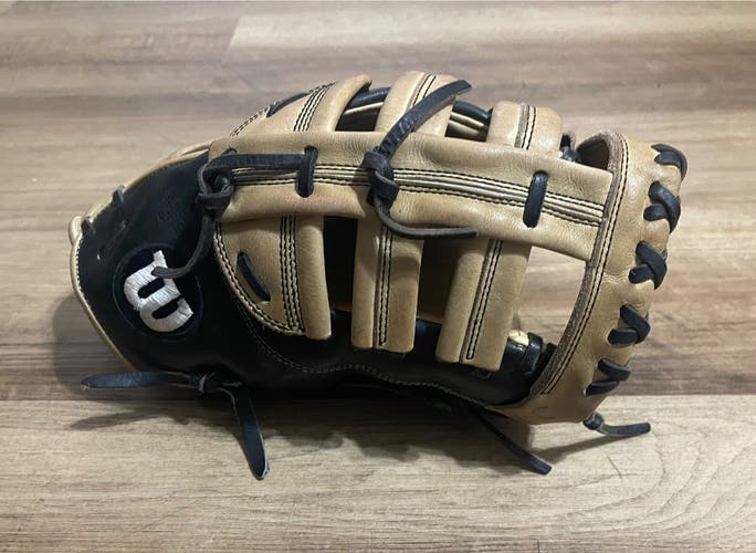 Wilson A2K First Base Baseball Mitt