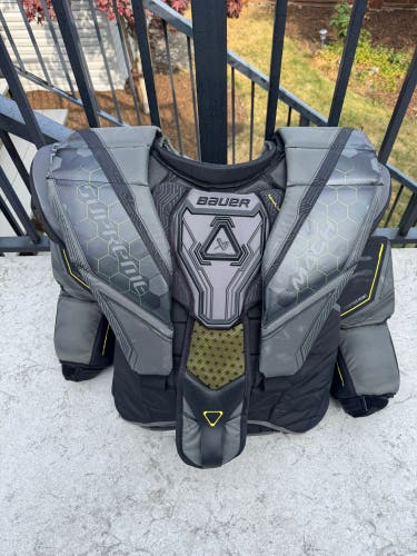 Bauer Supreme Mach (Pro Stock) Goalie Chest