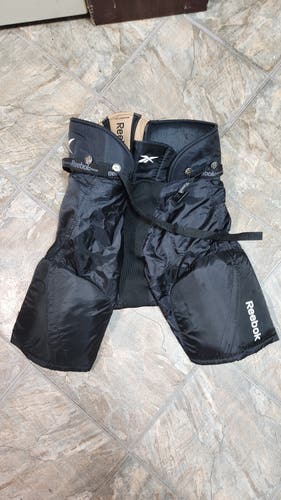 Junior Large Reebok SC4 Hockey Pants (Used)