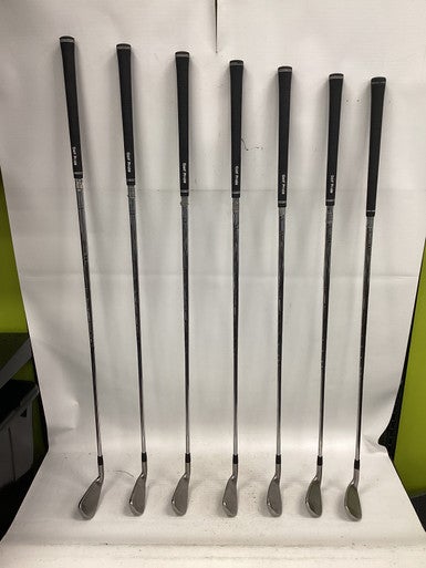 Used Titleist AP1 714 Mens Iron Set RH 4I-PW 11851-S000036295