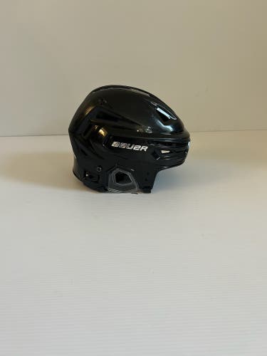 Used Black Medium Bauer Re-Akt 150 Helmet