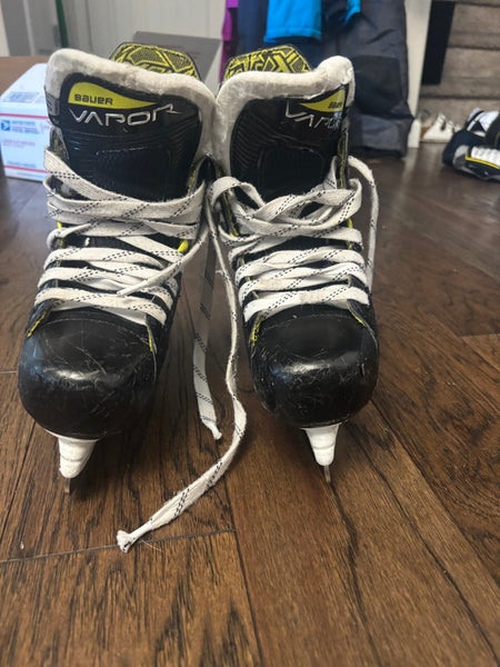 Bauer VAPOR 3x Youth Skates Size 12