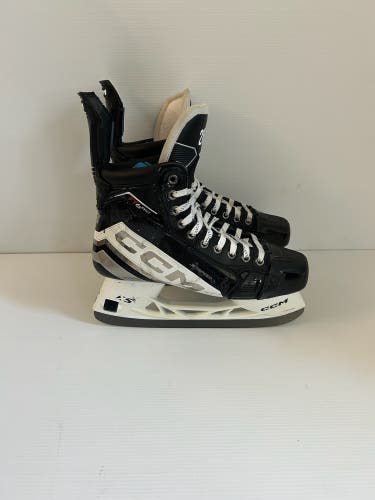 Used White CCM JetSpeed FT6 Pro Hockey Skates Pro Stock Size 8.5 Regular