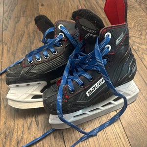 Bauer Hockey Skates 10 (Used)