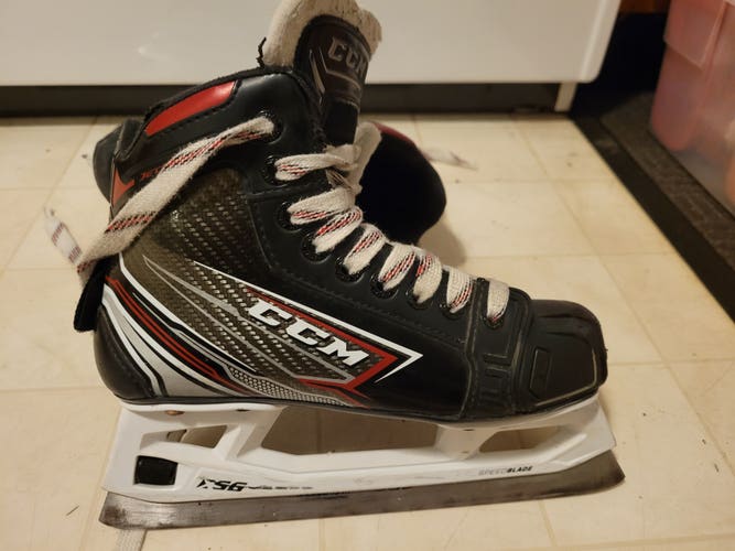 CCM JetSpeed Hockey Goalie Skates Regular Width Size 3 (Used)