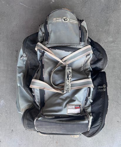 NO E2 Catcher's Bag (Used)