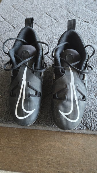 Men's Size M 7.0 (W 8.0) Nike (Used)