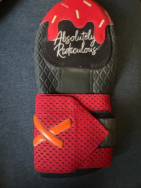 Absolutely Ridiculous sliding mitt