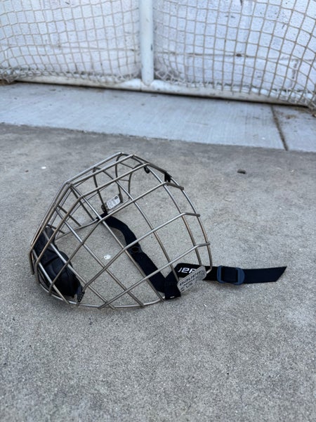 Large Bauer Profile III Facemask Full Cage (New)