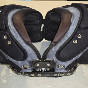 Youth Small Shoulder Pads (Used)