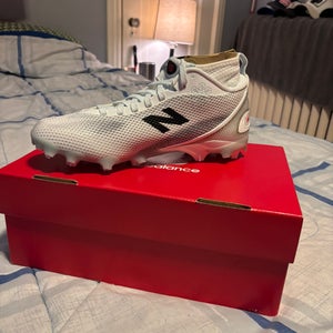 White Men's Size M 10.0 (W 11.0) Adult New Balance High Top Freeze 4.0 Molded Cleats (New)