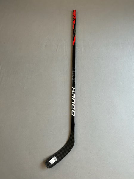 New 95 Flex P88 Senior Bauer Vapor League Right Hand Pro Stock Hockey Stick
