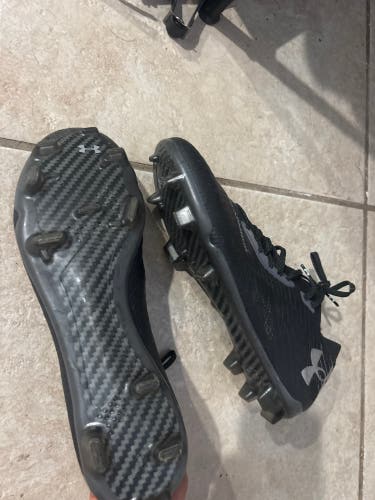Black Unisex Size M 10.5 (W 11.5) Under Armour Cleats (Used)