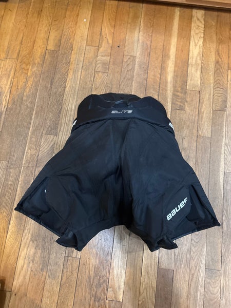 Intermediate Medium 2024 Bauer Elite Hockey Goalie Pants  (Used)