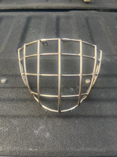 Titanium straight bar goalie cage